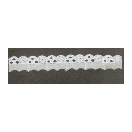 Madeira csipke, 20 mm, Kód: 439,  (9 yard , 8,3 méter). Madeira szalag gazdag díszítés.
