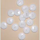 Lencsegomb  28-as (17,7 mm) fehér, fekete, átlátszó, kétlyukú, műanyag gomb. 100 db/csomag