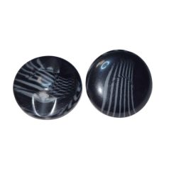   Fekete lapos gomb szürke csíkokkal. 12 mm, hátul varró. 90 db/csomag 