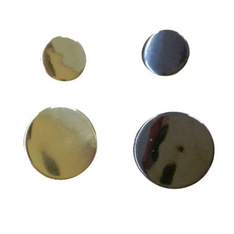 Lapos gombok 16 mm "patent gomb". Arany, antik, fekete színben. Műanyag  füles gomb hátul varró. 10 db/csomag