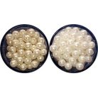 Tekla gyöngy 12 mm fehér vagy ekrü színben, fűzhető, 1,5 mm furattal.  30 db /csomag