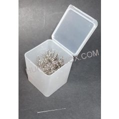   Gombostű dobozban. 35 mm x 0,7 mm, vas.  kb 300 db/dob.  Praktikus tetővel. 