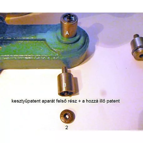 Kesztyűpatent nyomó fej/ aparát, 12,5 mm-es patenthez. 4 részes  szett .