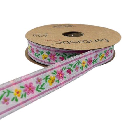 Hímzett szalag virágos, 15 mm, rózsaszín, sárga minta. (10 m/orsó)