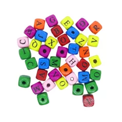   Betűgyöngy kiskocka 10x10 mm, festett fa, mix színekben fűzhető. 20 gr/csomag kb 38-40 db/csomag