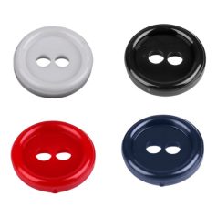   Blúzgomb vagy inggomb  kétlyukú, 11,4 mm (18-as méret) , többféle színben. Műanyag, 100% poliamid. 100 db / csomag Női gombok.