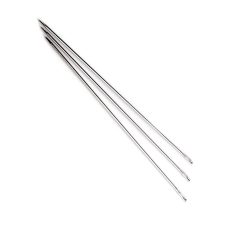   Kárpitos tű, hegyes hegyű, 20 cm hosszú,  2,4 mm vastagságú, tűszem 8x1,8  mm.  1 db 