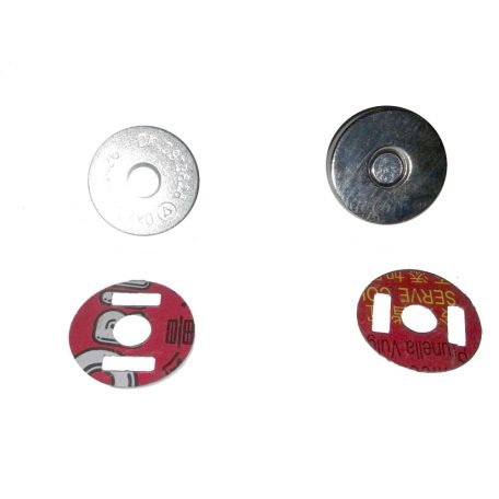 Táskamágnes, beszúrós mágneszár 14 mm ezüst vagy antikolt színben .(4db/szett) 10 szett/csomag