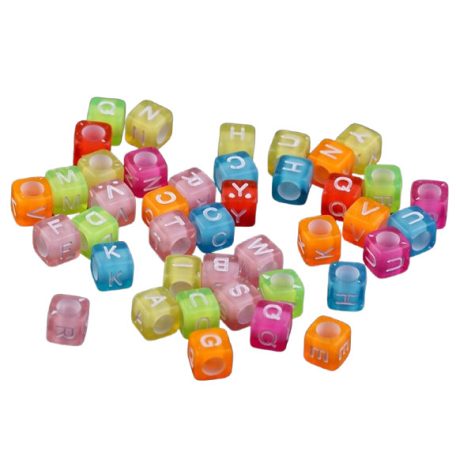 Betűgyöngy kocka mix. színes betűvel, fűzhető, 6x6 mm, furat:3 mm. kb.90 db/csomagolás Neon színek