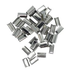   Fém szalag vagy zsinór rögzítő elem, csúszásgátló fülekkel. 8 mm széles 15 mm hosszú. 100 db/csomag